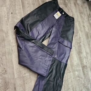 Womens Classics 2.0 Luxe Plush Faux Leather Pants Small RARE Air Jordan Baggy